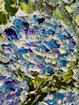 Detail of Hydrangea showing textured impasto oil painting by Nataliia Soloviova.