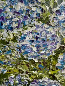 Detail of Hydrangea showing textured impasto oil painting by Nataliia Soloviova.