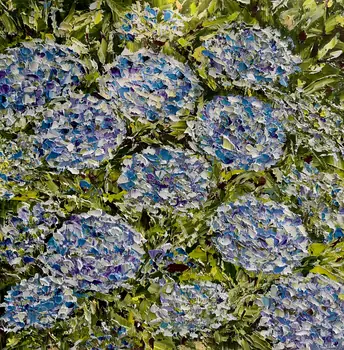 Detail of Hydrangea showing textured impasto oil painting by Nataliia Soloviova.
