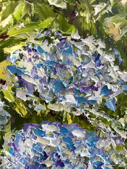 Detail of Hydrangea showing textured impasto oil painting by Nataliia Soloviova.