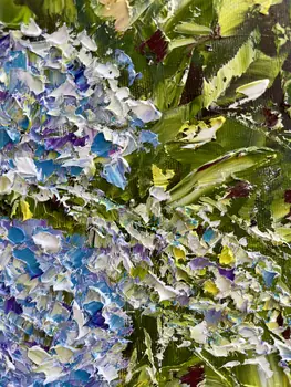 Detail of Hydrangea showing textured impasto oil painting by Nataliia Soloviova.